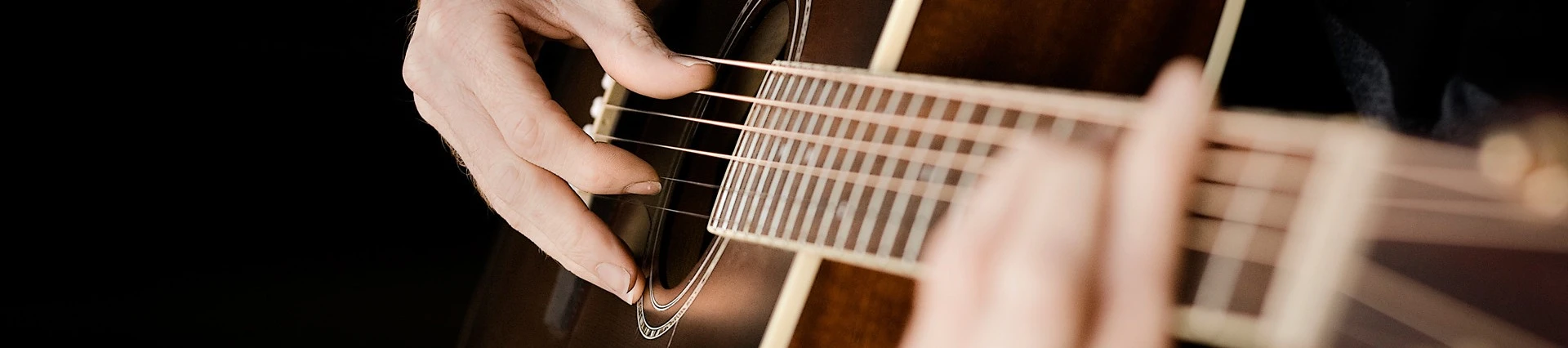 Guitarras Acústicas y Electroacústicas
